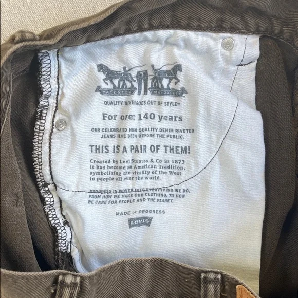 Levi's Straight Jeans Brown - Picture 6 of 12
